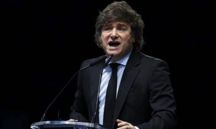 Milei anuncia que participará en sorteo del Mundial 2026 en Washington