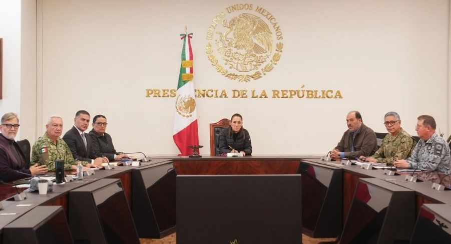 Sheinbaum lamenta muerte y confirma que alcalde de Uruapan asesinado contaba con protección federal
