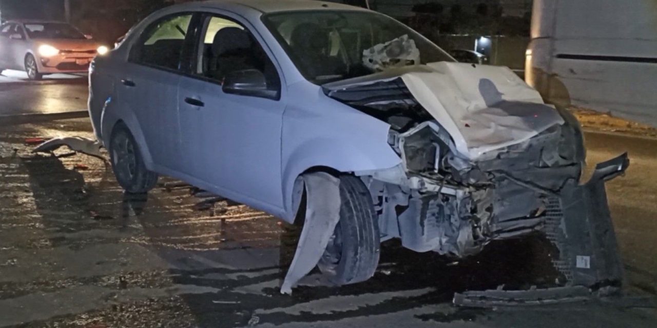 Olvidó frenar en los bordos y causa accidente en Saltillo