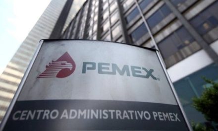 Pemex recupera más de 2.7 millones de litros de crudo tras derrame en el río Pantepec