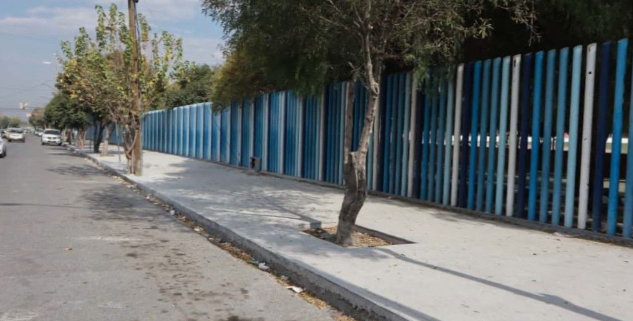 Rehabilita Municipio banquetas del Abraham Curbelo