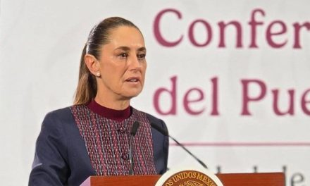 Sheinbaum y Pemex se deslindan de señalamientos por supuesto fraude en Miss Universo 2025