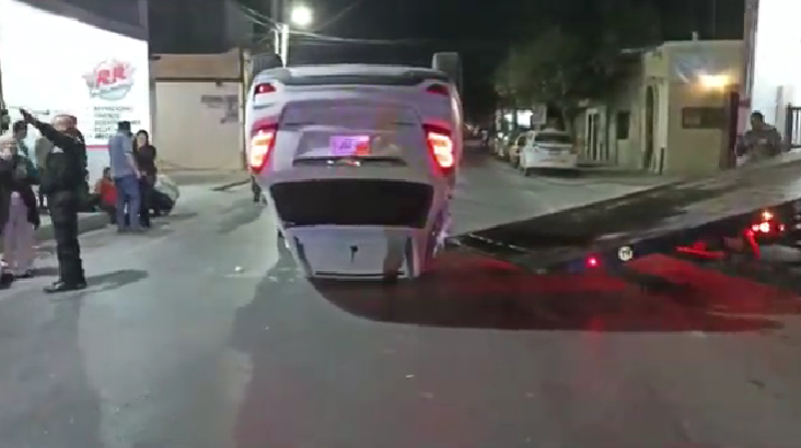 Saltillo: Vuelca tras saltar un vado. iba ebria y a gran velocidad