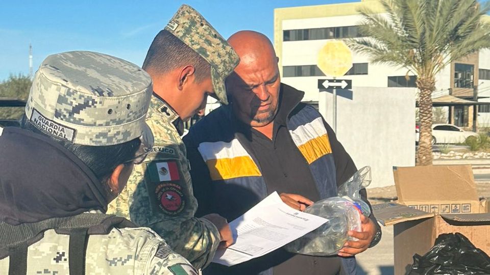 Protección Civil de Torreón entrega a la Sedena pirotecnia decomisada