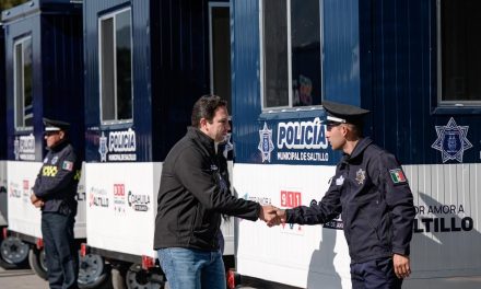 Fortalece Javier Díaz seguridad con casetas, oficinas móviles y equipamiento