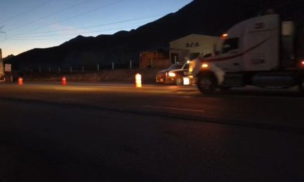 Amanece cerrada la autopista de cuota Saltillo-Monterrey tras choque de tráilers el domingo