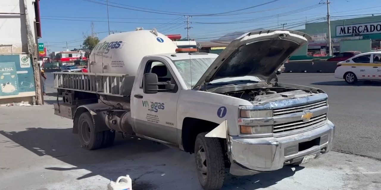 Conato de incendio en pipa de gas en Saltillo