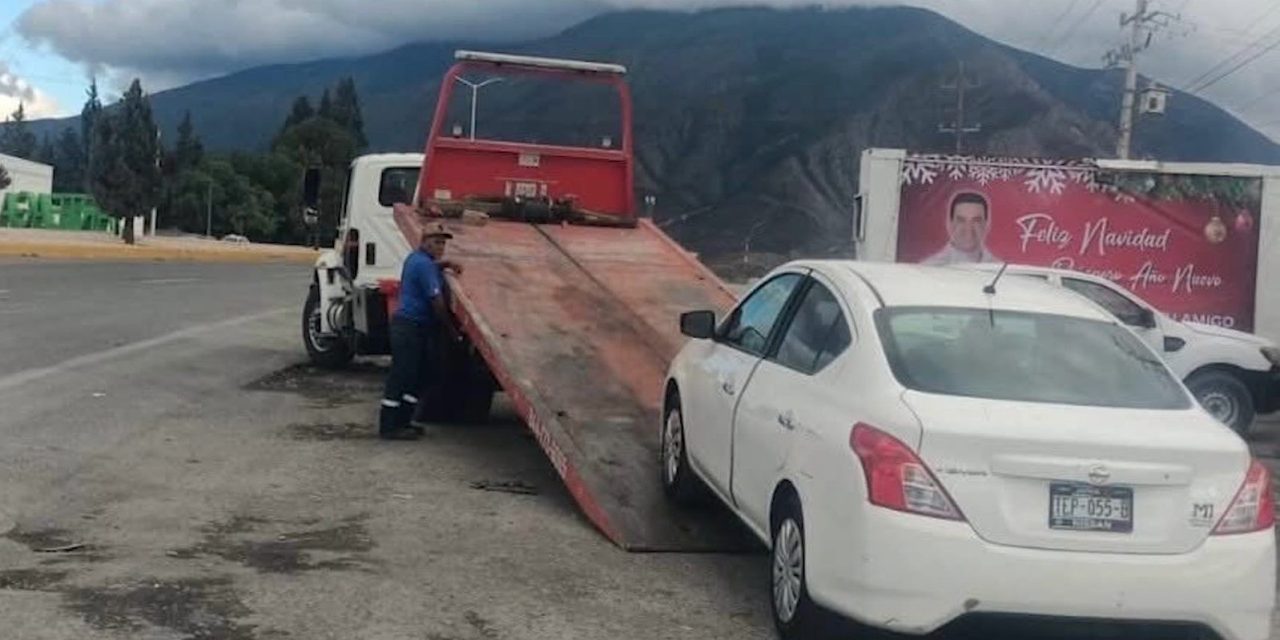 Detienen en Arteaga a conductor con un vehículo con reporte de robo