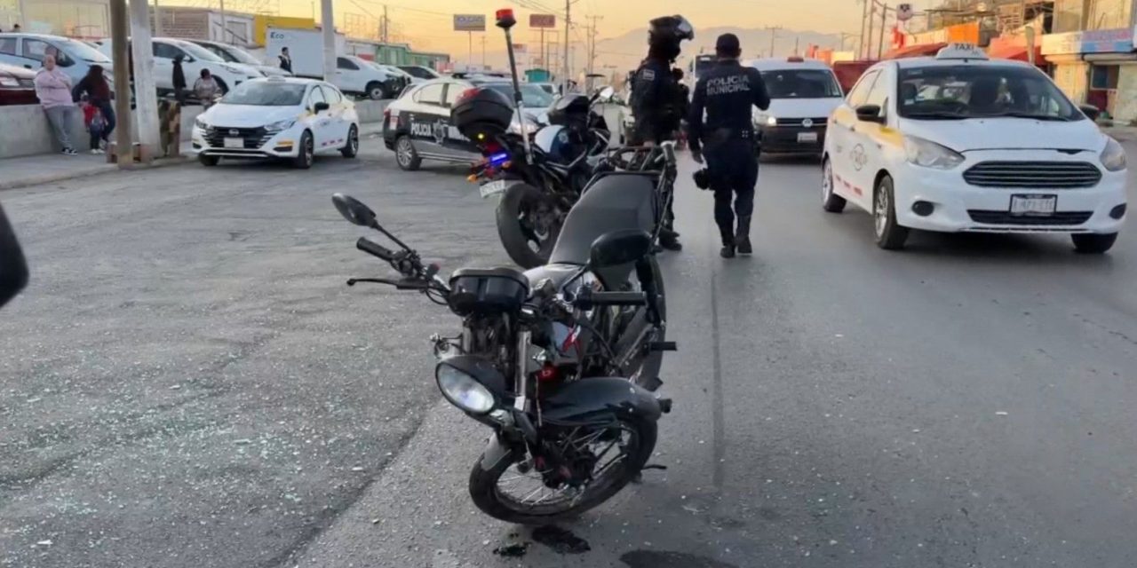 Imprudencia al volante deja dos lesionados en Saltillo