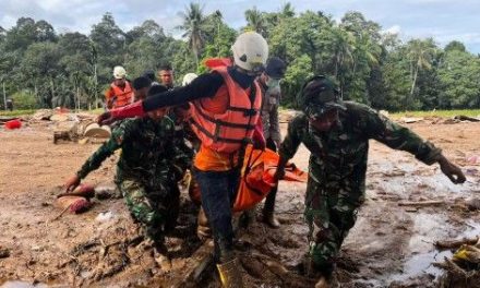 Inundaciones dejan más de 1,400 muertos y mil desaparecidos en Indonesia, Sri Lanka y Tailandia