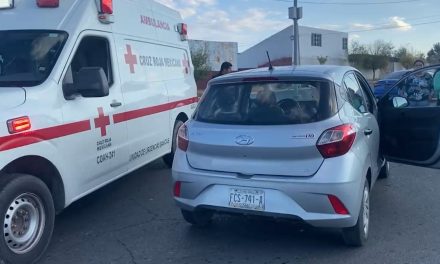 Joven resulta herido tras ser atropellado en el bulevar Emilio Arizpe de la Maza