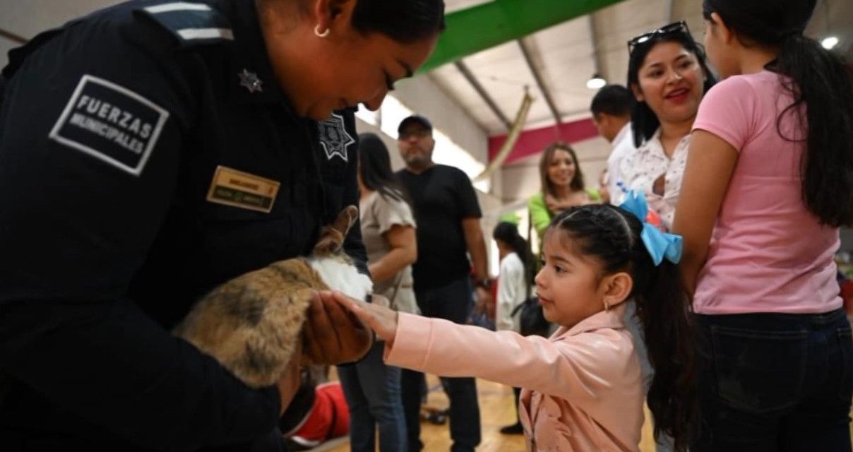 Lleva Gobierno Municipal de Saltillo posada navideña a hijos de policías