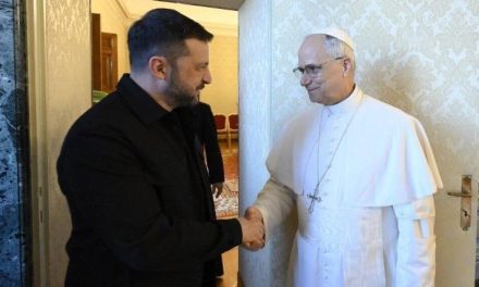 Zelensky se reúne con el papa León XIV en búsqueda de una paz duradera para Ucrania
