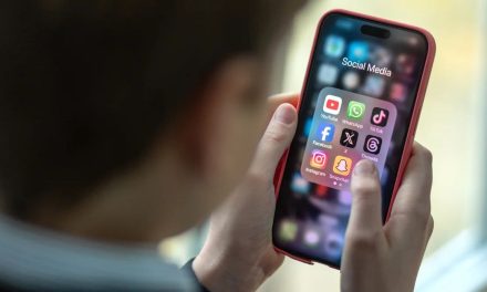 Australia se convierte en el primer país en prohibir las redes sociales a menores de 16 años