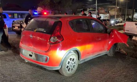 Vuelta indebida y alcohol provocan choque en cruce del bulevar Coss y Matamoros