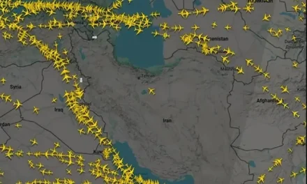 Irán cierra temporalmente su espacio aéreo en medio de tensiones y protestas