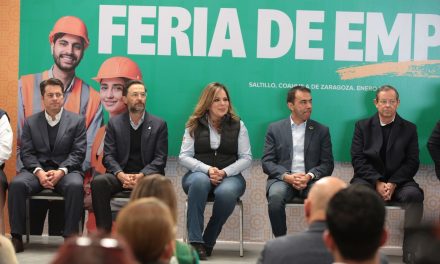 Ofertan más de dos mil vacantes en Feria del Empleo