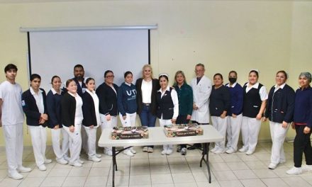 Reconocen a enfermeras de Múzquiz