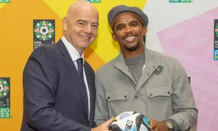 CAF sanciona a Samuel Eto’o tras derrota de Camerún en la Copa Africana de Naciones