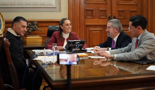 Sheinbaum sostiene conversación con Trump