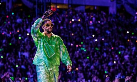 Bad Bunny enfrenta demanda millonaria: Exigen 16 mdd por el uso no autorizado de una frase viral