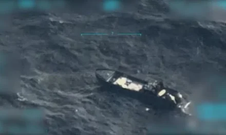 Marco Rubio advierte: EE. UU. mantendrá despliegue militar y confiscación de buques en el Caribe