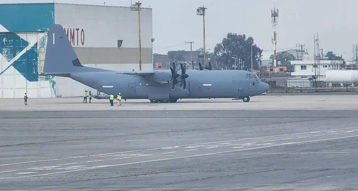 La razón por la que un avión militar de Estados Unidos estaba en el Aeropuerto de Toluca