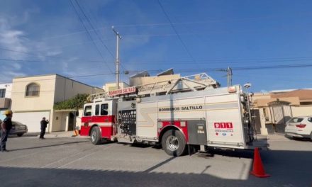 Saltillo: Se incendia negocio en Residencial San Patricio