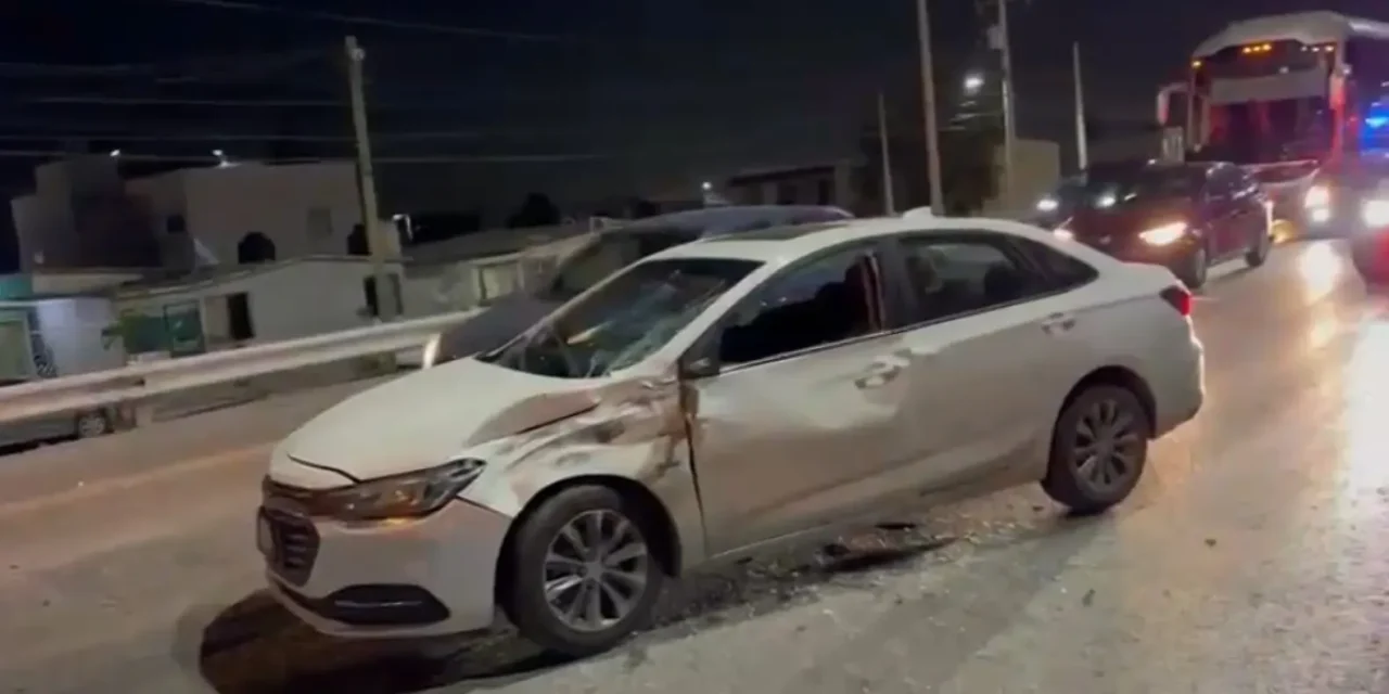 Joven conductor provoca choque por exceso de velocidad en Saltillo