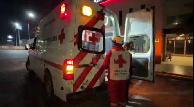 Saltillo: Lesionado tras ser atropellado, responsable se ‘voló’ el semáforo