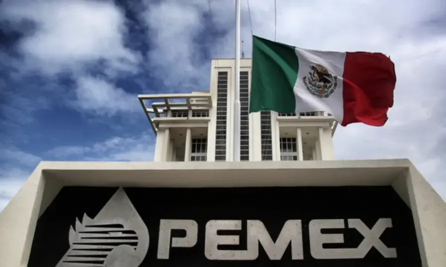 Pemex refuerza fracking y traslada su deuda al mercado mexicano