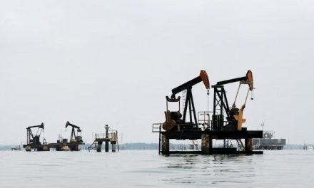 El petróleo y el acuerdo con EE. UU. prometen frenar la hiperinflación en Venezuela