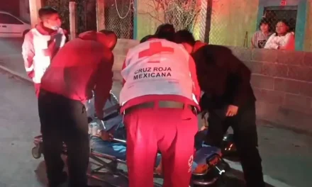 Regidor de Parras involucrado en aparatoso accidente vial