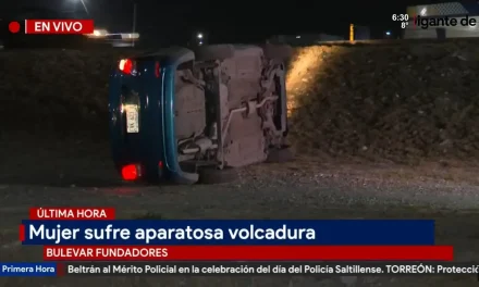 Saltillo: ‘Ángel de la Guarda’ salva a joven de volcadura; cayó de dos metros y salió sin un rasguño