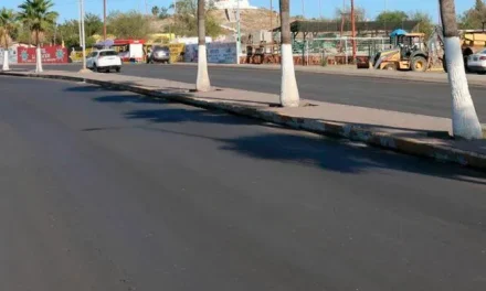 Entregan obras de pavimentación en Sabinas
