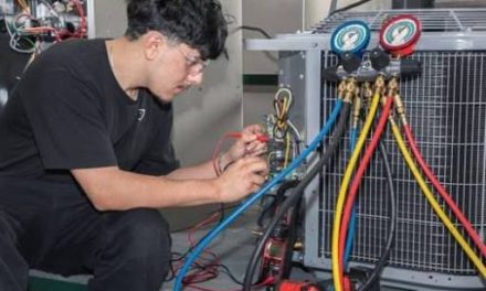 Cursos de electricidad y mantenimiento de aires, los más solicitados en ICATEC