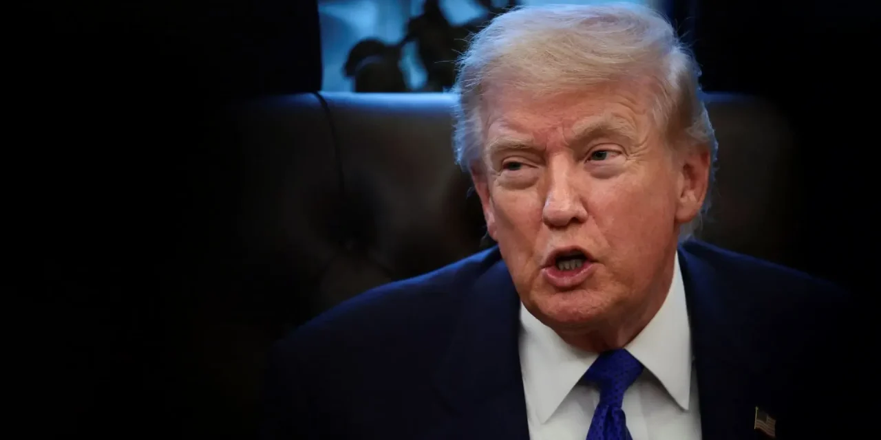 Trump presume freno de venta de petróleo mexicano a Cuba