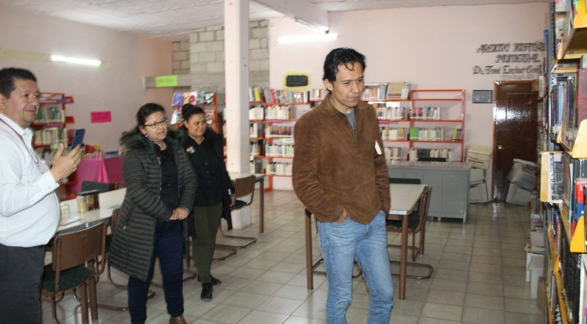 Destituyen de la SEP a Marx Arriaga