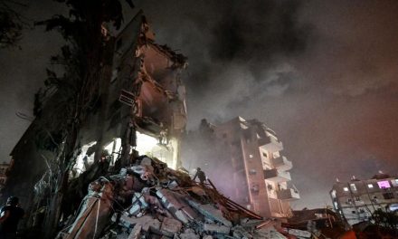 Ataque en Irán: Más de 200 muertos y 700 heridos por bombardeos de EE. UU. e Israel