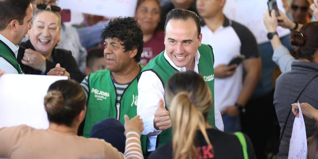Manolo Jiménez entrega 421 mdp de infraestructura educativa