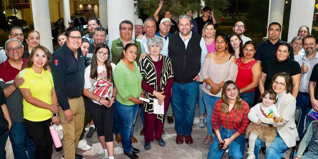 Fortalece Tomás Gutiérrez cercanía con vecinos de la colonia Lomas del Valle