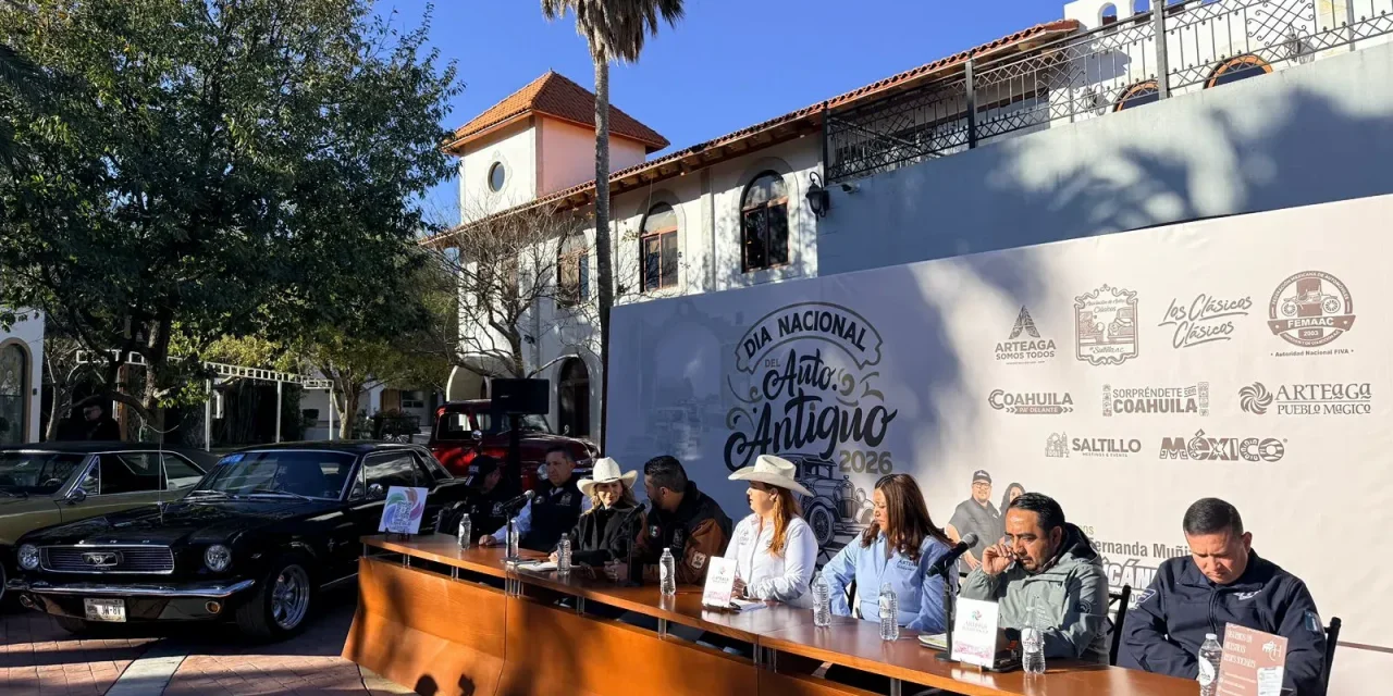 Rodarán mil 100 vehículos en el Día nacional del auto antiguo en Arteaga