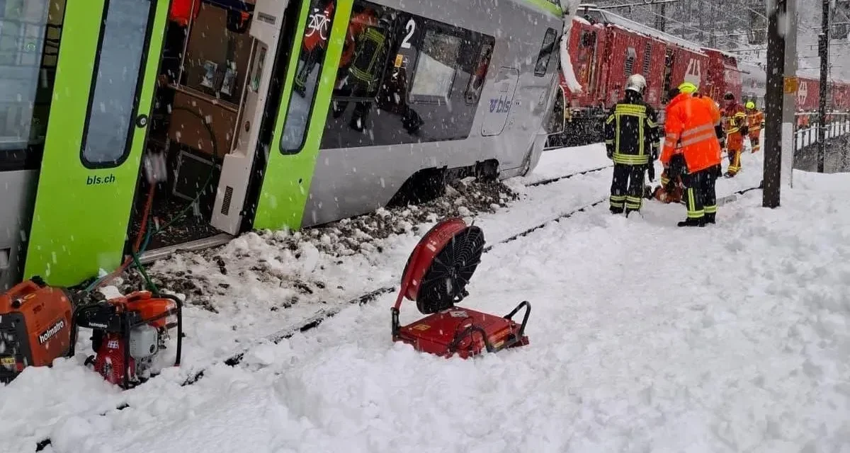Avalancha de nieve provoca descarrilamiento de tren en Suiza