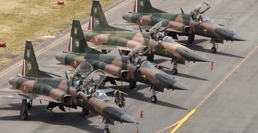 Indagan por fraude  a empresa suiza en mantenimiento de cazas F-5 de la Fuerza Aérea Mexicana