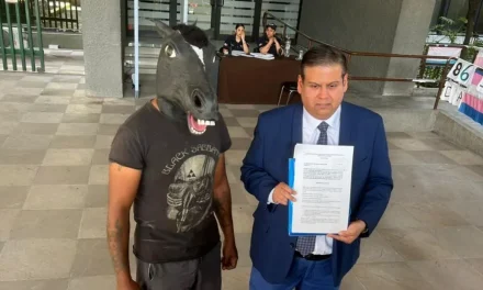 Ciudadano presenta la ‘Ley Therian’ ante el Congreso de Nuevo León