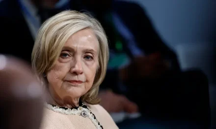 Hillary Clinton niega vínculos con Jeffrey Epstein ante el Congreso de Estados Unidos