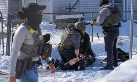 Anuncian el fin a los operativos migratorios en Minnesota