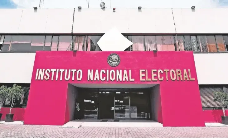 Reforma electoral plantea eliminar el PREP y reestructurar al INE
