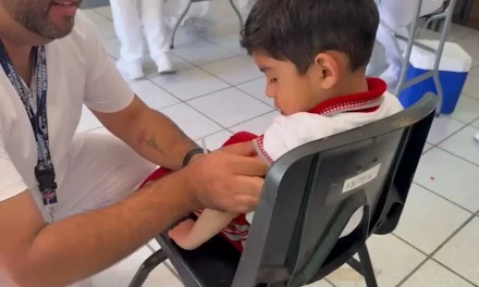 Inmunizan a alumnos de Jardín de Niños en Saltillo