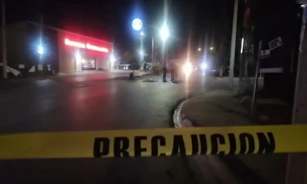 Saltillo:  Mujer pierde la vida tras ser atropellada por transporte de personal
